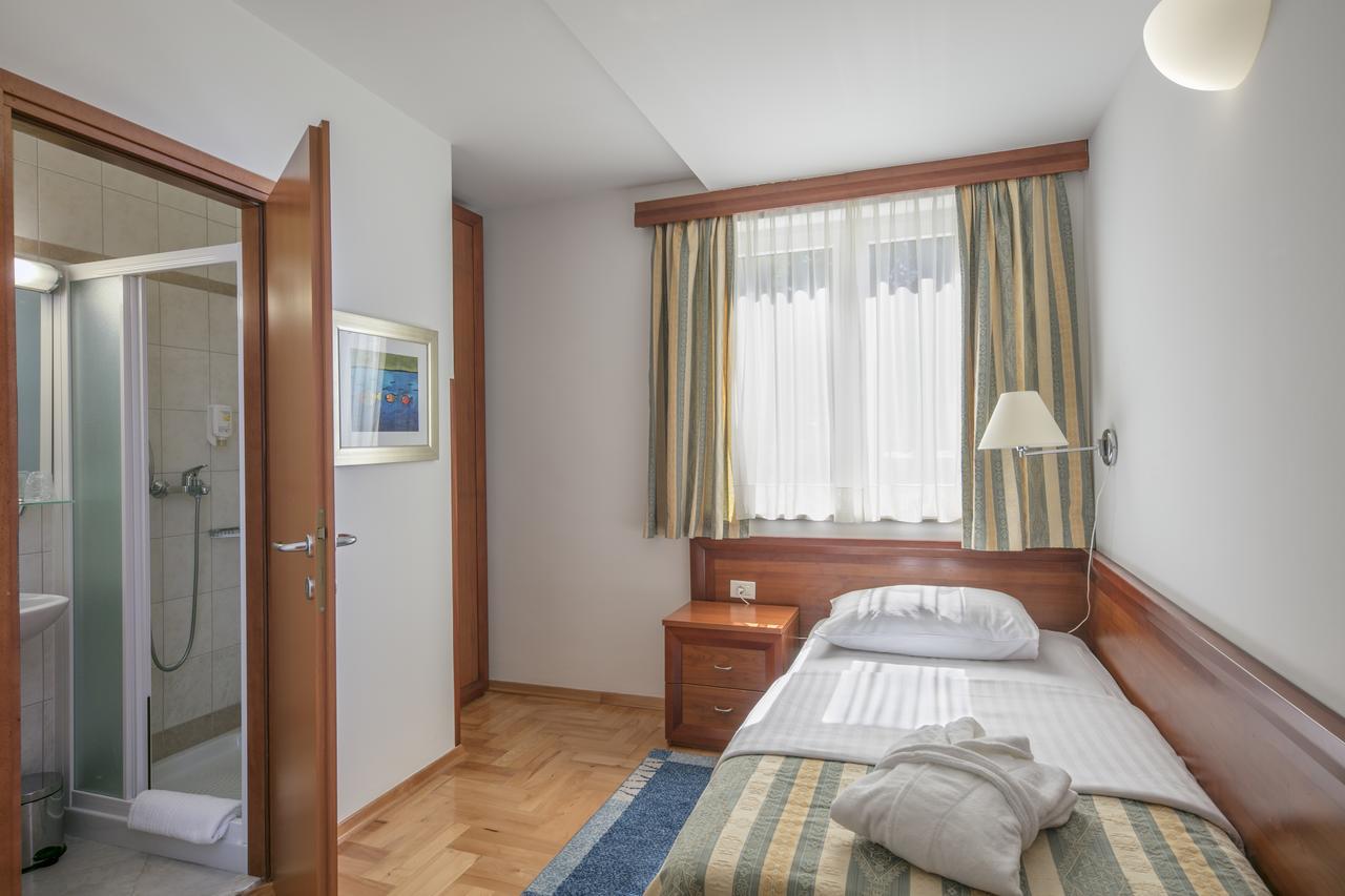 Apartments Punta Veli Lošinj Chambre photo